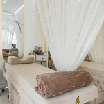 سالن زیبایی ام ایت M8