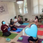 استودیو یوگا نسیم غفاری