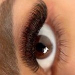 خدمات تخصصی اکستنشن مژه و ابرو مقدسی