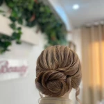 آرایشگاه زنانه لى لى رز