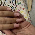 آموزش و خدمات تخصصی ناخن و مژه الی