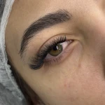 خدمات تخصصی اکستنشن مژه نازنین دین محمدی
