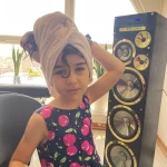 خدمات تخصصی رنگ و لایت مو مهناز میزرایی