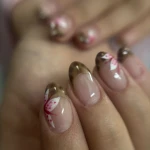 خدمات تخصصی ناخن رنگرز