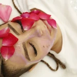  فشیال و پاکسازی پوست النازوید