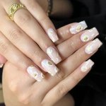 خدمات تخصصی کاشت ناخن مهسا فلاح