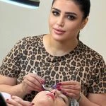 لوگوی اکستنشن مژه فرزانه