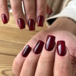 خدمات مژه ناخن و سولاریوم آرا بیوتی