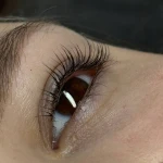 تصویر لیفت و کاشت مژه و ناخن کار هفت تیر