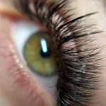 خدمات تخصصی ناخن و مژه شقایق میر