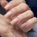 آموزش و خدمات کاشت ناخن و پدیکور نیلین