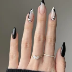 مرکز تخصصی ناخن نیلوفر حسنجانی