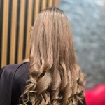 خدمات تخصصی رنگ و لایت و کراتین و  فشیال بیگی