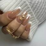 خدمات فوق تخصصی ناخن و مژه دانژه