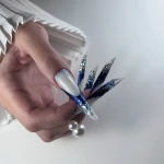 خدمات و آموزش تخصصی کاشت ناخن منیره گلی