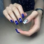 لوگوی سالن زیبایی و ناخن* گیسو*