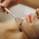 خدمات تخصصی پاکسازی پوست هدیه حامدی