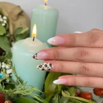 خدمات تخصصی ناخن بهناز حسینی