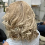 تصویر خدمات تخصصی رنگ و لایت، کراتینه موی ریحانه