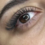 اکستنشن مژه و لیفت و لمینت