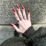 آموزش و خدمات کاشت ناخن گیسو