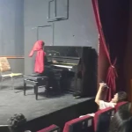 تصویر آموزشگاه موسیقی (روشن)