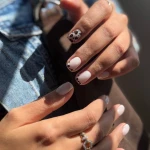 خدمات تخصصی کاشت ناخن نسرین