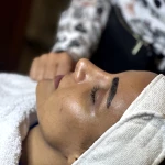 تصویر کلینیک پاکسازی پوست و لیزرکندلا رها