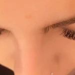 تصویر کاشت مژه موقت و دائم سانی