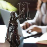 تصویر گروه وکلای همراه