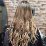 تصویر خدمات تخصصی رنگ و لایت و کراتین و  فشیال بیگی