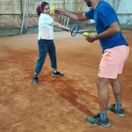  مربی آموزش تنیس 