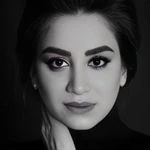 لوگوی رویالی مژه(مرکز تخصصی خدمات مژه و آموزش)