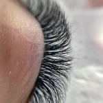 لوگوی اکستنشن مژه و لیفت و لمینت