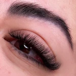اکستنشن مژه و لیفت و لمینت مژه و ابرو