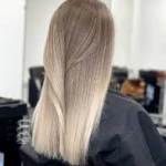 تصویر رنگ و لایت و کراتین و احیا مو پروین پادبان