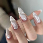 لوگوی خدمات ناخن ماریا