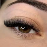 خدمات تخصصی اکستنشن مژه فرح